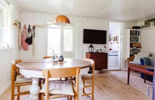 Maribo Casa | Romantic Island Cottage In Cosy Style Near Beach