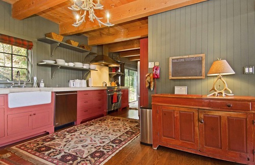 Point Reyes Station Casa | Romantic Lodge en Point Reyes / Inverness: 'Mankas-esque Retreat'