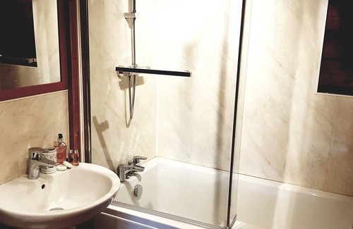 Corwen Cabina | Romantic Log Cabin