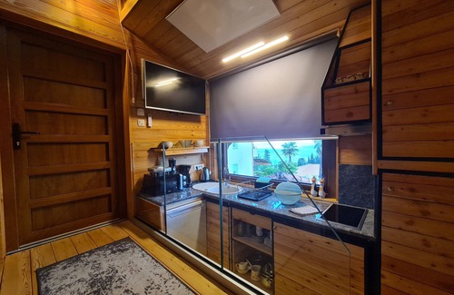 Icici Casa | ROMANTIC LU GLAMP WITH HOT TUBE