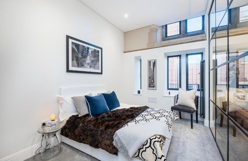 North Finchley Apartamento | Romantic luxury Church getaway - with Boutique D&M Serviced Accommodation