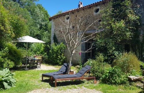 Sourzac Casa | Romantic Mill Cottage 30 min from Bergerac France