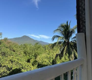 Puerto Princesa Apartamento | Romantic Nature Loft with Breakfast Near Underground River, Perfect Stop Between Puerto and El Nido