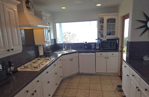 The Mesa Casa | Romantic oceanfront home on the bluff w/ incredible 180+ deg ocean views