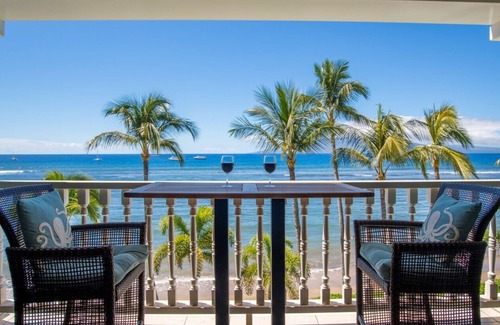 Historic Lahaina Front Street Apartamento | Condominio frente al mar en Lahaina Shores con vistas al mar barrido