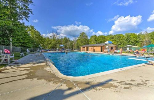 Pocono Lake Casa | Romantic Pocono house - stream, lake, beach, pool, firepit