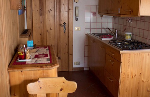 Cortina d'Ampezzo Apartamento | Crystal Suite - soleado, Wi-Fi, balcón, estacionamiento, autobús a 130mt