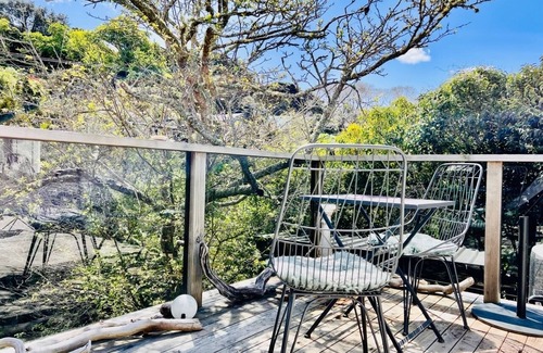Surfdale Apartamento | Romantic, sun filled, 6 minute walk to beach