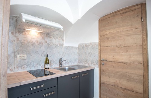 Radovljica Apartamento | Romantic Superior Studio for 3 in the city of the sun