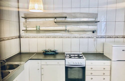 Zugliget Apartamento | Romantic two bedroom apartment in the hills of Budapest with private parking