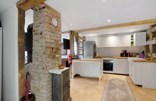 Niederauroff Apartamento | Romántico apartamento de vacaciones 'Fachwerkhof' con terraza privada, jardín y Wi-Fi
