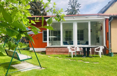 Warenthin Casa | Romantic vacation home directly on Lake Rheinsberg Pet-friendly