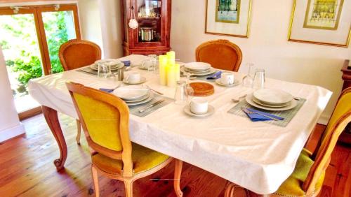 Le Monestier Casa | Romantic Village School with Sunny Garden