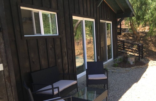 Malibu Cabaña | Planee su escapada, Vineyard Cottage Oasis. Cerca de todas las comodidades de Malibu!