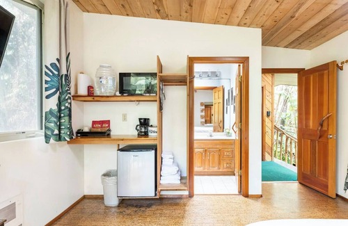 Volcano Cabina | Romantic Volcano Getaway with a Hot Tub