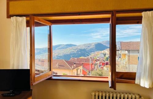 Fiuggi Apartamento | Romantico Appartamento con Vista Mozzafiato Perfetto per 2 Persone