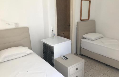 Platis Gialos Hotel | Romantika