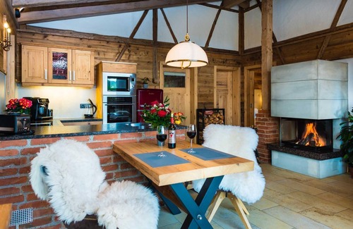 Rabenstein Apartamento | Romantische Ferienhütte mit Eigenem Wellnessbereich
