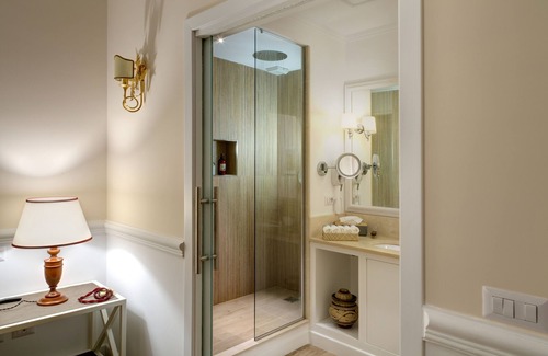 Prati Apartamento | EXCEPCIONAL APARTAMENTO PARA EL VATICANO, LUJOSO, NUEVO, JACUZZI SPA, CASA LUIGI.