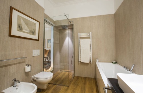 Prati Apartamento | LUJOSO, elegante, céntrico, cómodo, completamente renovado, CasaGiovanni