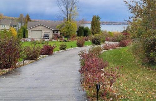 Wiarton Casa | Romeo Resort -Waterfront-