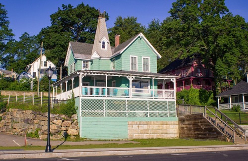Weirs Beach Casa | Romeo balcón - En el Centro de Presas de la playa