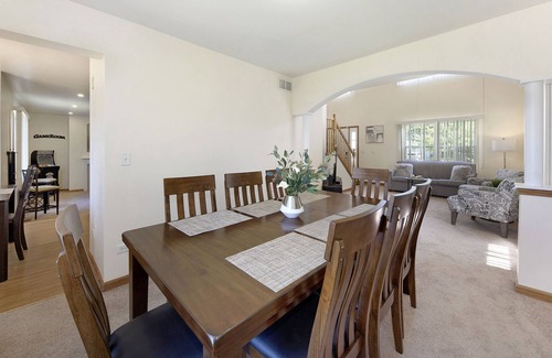 Romeoville Casa | Romeoville Rental - Anna Ln