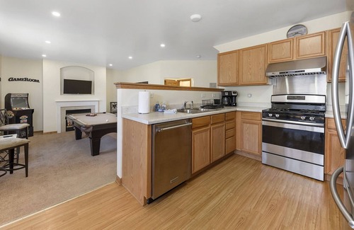 Romeoville Casa | Romeoville Rental - Anna Ln