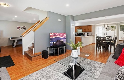 Romeoville Casa | Romeoville Rental - Harmony Ln