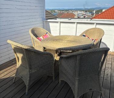 Stavanger Apartamento | Romslig leilighet i sentrum med egen takterrasse