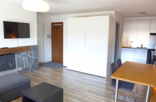 Montana Apartamento | Rond-Point Apt. 17 by Interhome