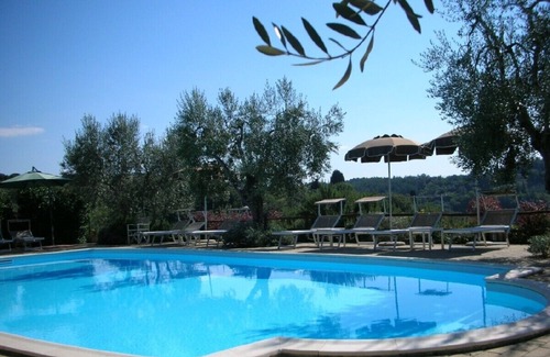 Poggibonsi Apartamento | RONDINE: casa de campo tranquila cerca de los tesoros de la Toscana, a 1 milla de tiendas lejos