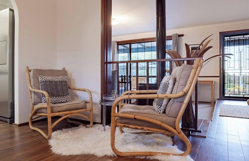 Preston Beach Casa | Roo with a View by Swan BnB Management