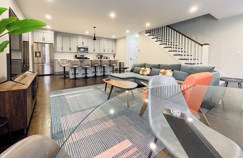 Neponset - Port Norfolk Apartamento | Roof Deck, Sleeps 10, W/D, Waterviews!