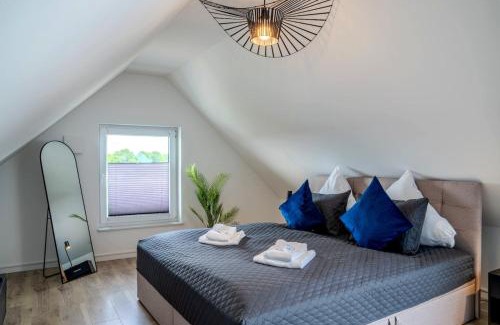 Rheda-Wiedenbruck Apartamento | Roof-Suite 03 I Aufzug I Smart-TV I Balkon I WiFi