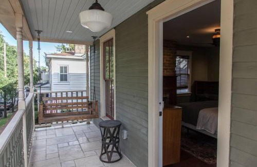 Thomas Square Casa | Roof Terrace Oasis