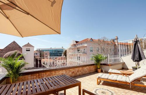 Cihangir Apartamento | Roof top, close to Taksim, with private terrace