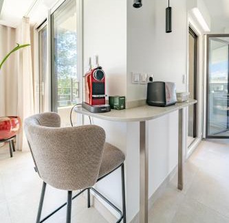 Villeneuve Loubet Beach Apartamento | Rooftop 3 pièces avec Piscine face mer