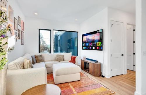 Hurwood Heights Casa | Rooftop Deck Hot Tub Game Room Downtown Nashville