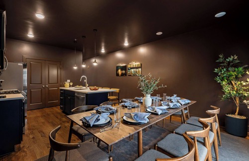 Chattanooga Casa | Rooftop lounge w/ Lookout Mtn views in downtown's Southside. It's a vibe.