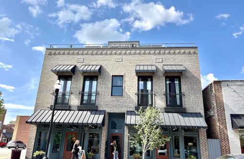 McMinnville Casa | Rooftop on Main Street, Downtown McMinnville