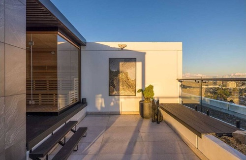 Eastgardens Apartamento | Rooftop Penthouse - panoramic views of a golf course, city skyline & Botany Bay