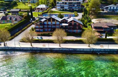Le Bourget-du-Lac Apartamento | Rooftop pieds dans l’eau, terrasse, parking sécu
