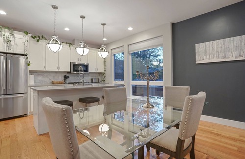 Sloan Lake Casa | Rooftop + pool table + hot tub near Broncos Stadium!