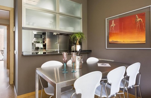 el Fort Pienc Apartamento | Rooftop Pools Apartment, by Old Town!