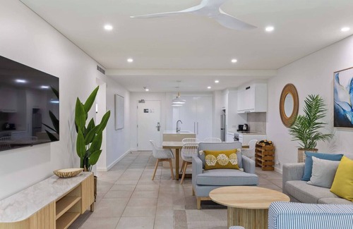 Port Douglas Apartamento | Rooftop Resort Oasis at Temple with Spa