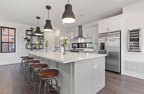 Downtown Casa | Rooftop Terrace on Bentonville Square