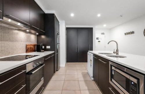 Port Douglas Apartamento | Rooftop Tranquility at Stunning Temple Resort