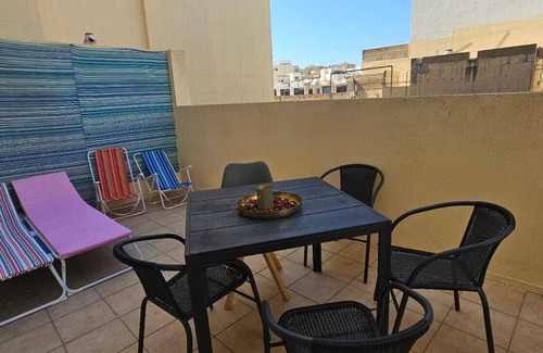 Il-Balluta Apartamento | Rooftop Two Bdr Two Bathrooms flat in St Julians