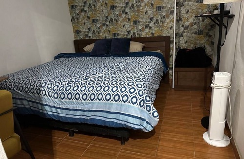 Pachuca Casa | Room "1" Private bathroom, silver z fence